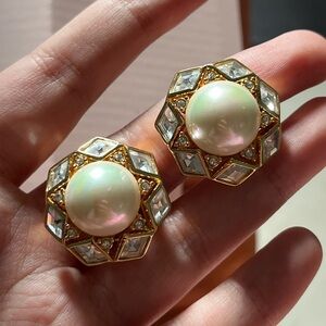Vintage Christian Dior Round Oearl Diamond Cut Rhinestone Gold Clip-On Earrings